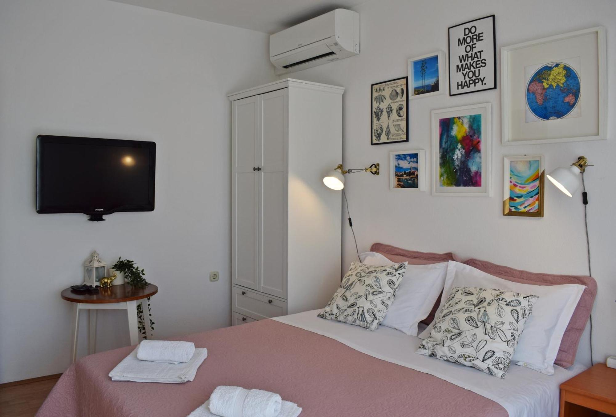 Lina Vrankovic Apartments Hvar Town Esterno foto