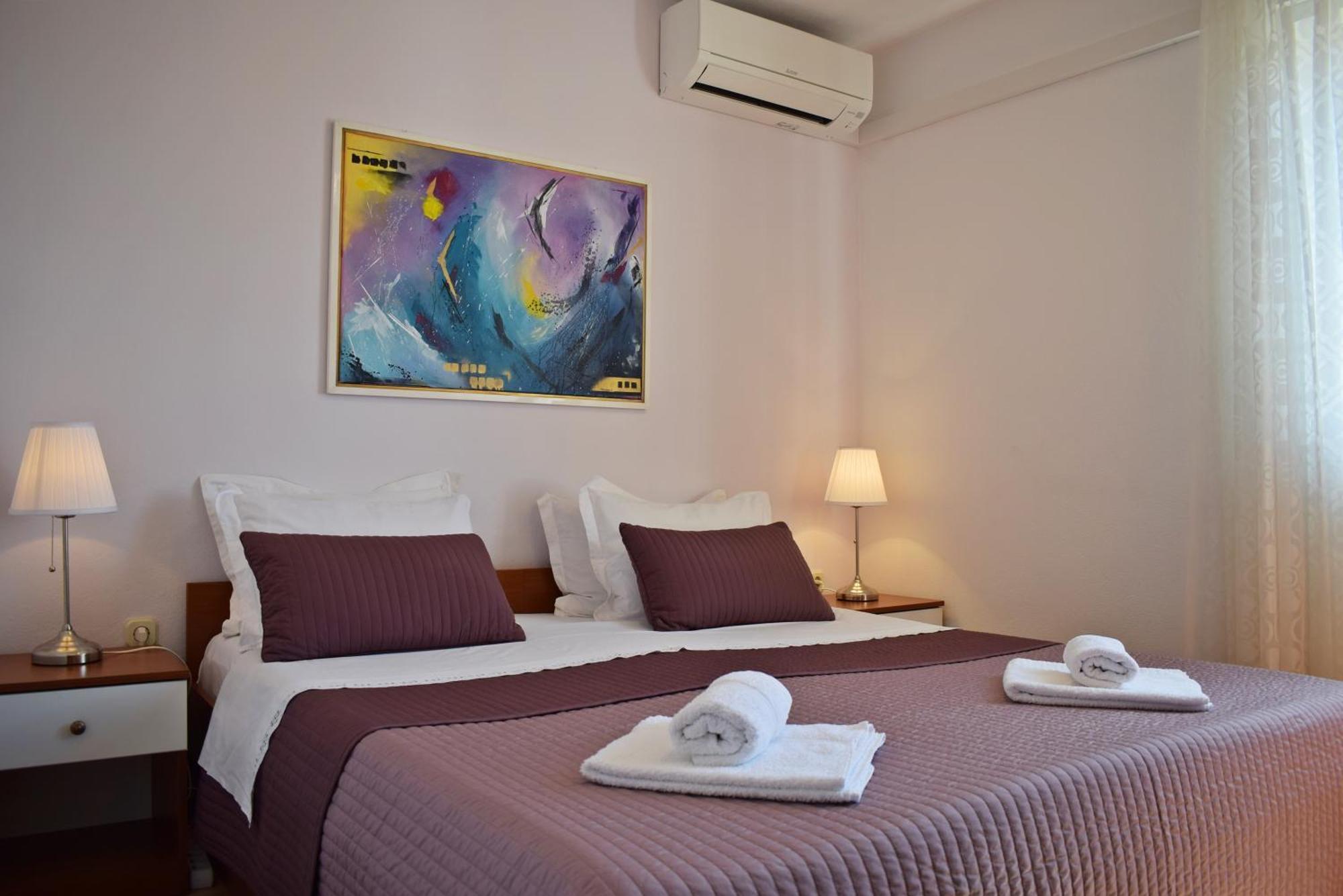 Lina Vrankovic Apartments Hvar Town Esterno foto