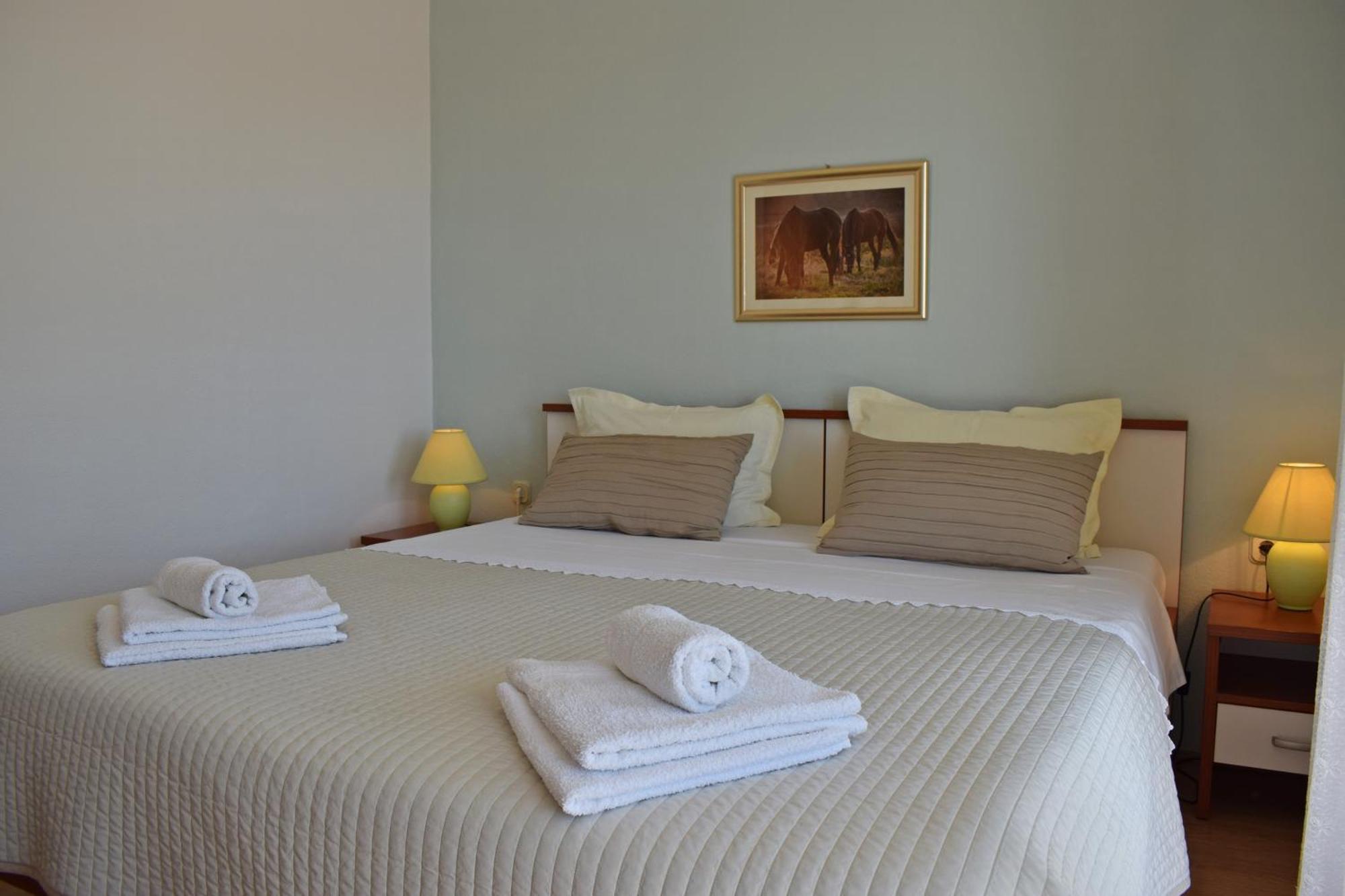 Lina Vrankovic Apartments Hvar Town Esterno foto
