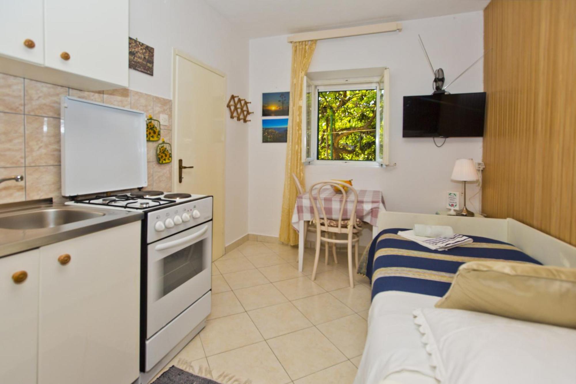 Lina Vrankovic Apartments Hvar Town Esterno foto